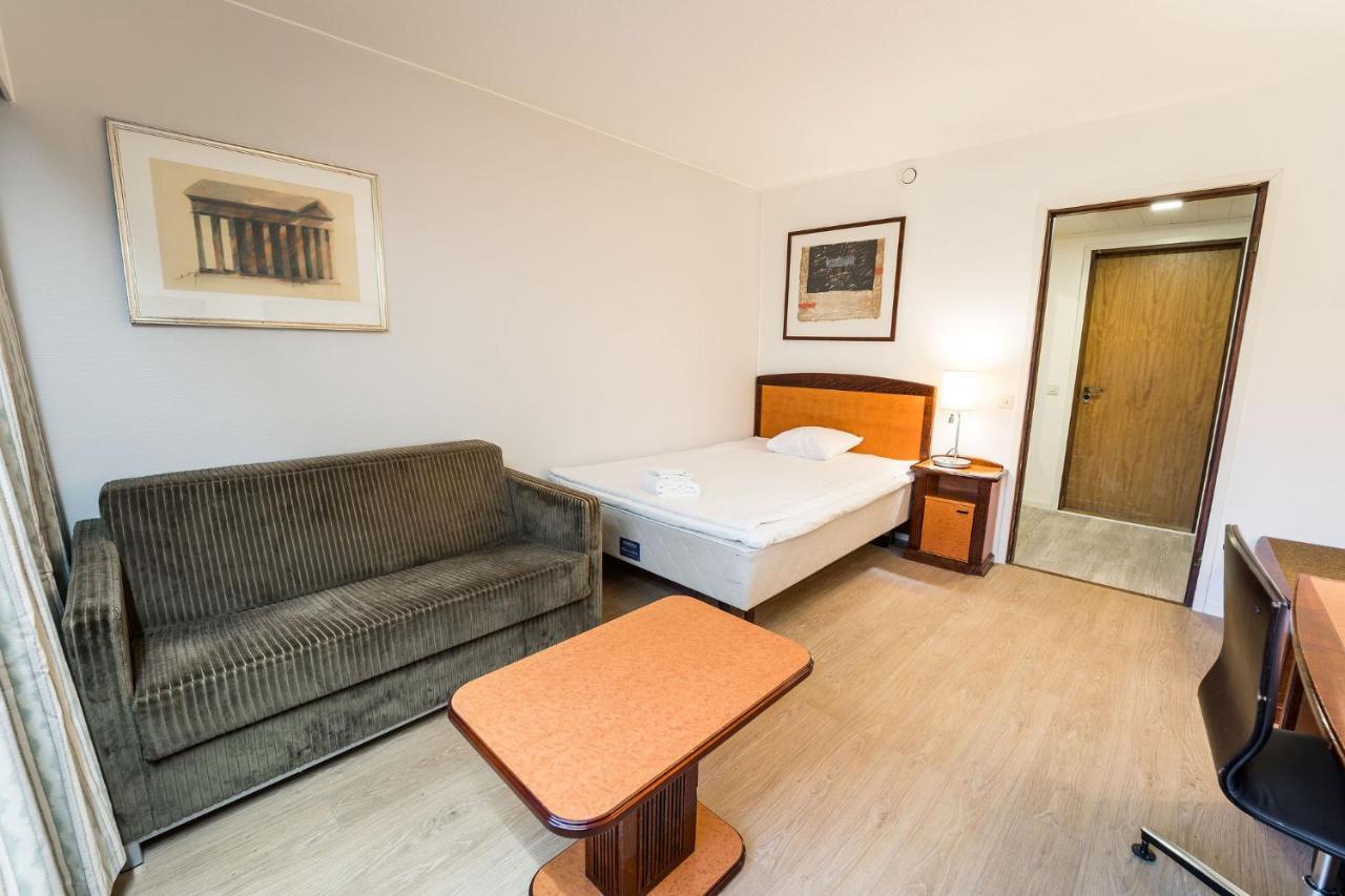 Budget Hotel Raahe Exterior photo